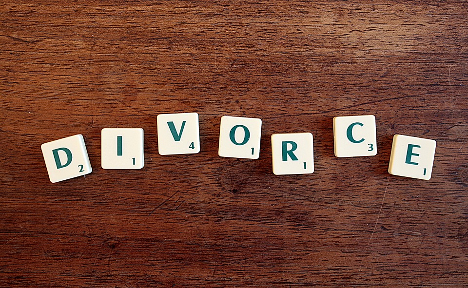 divorce 2755736_960_720
