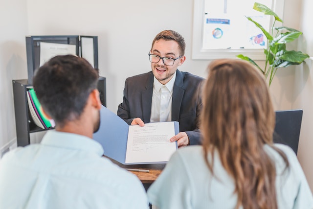 couple working with mediator
