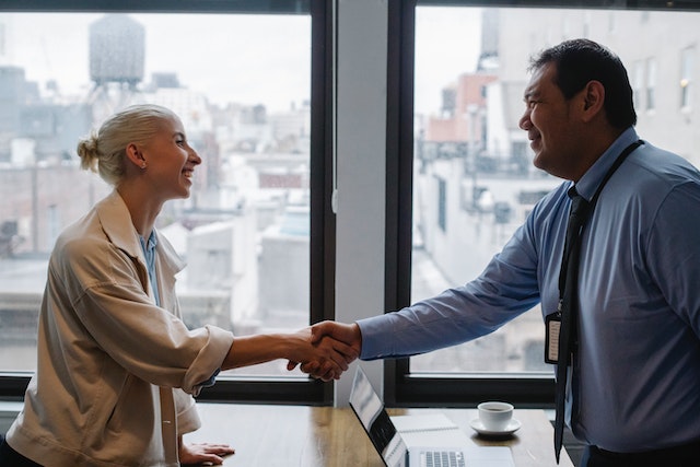 woman meeting with divorce lawyer